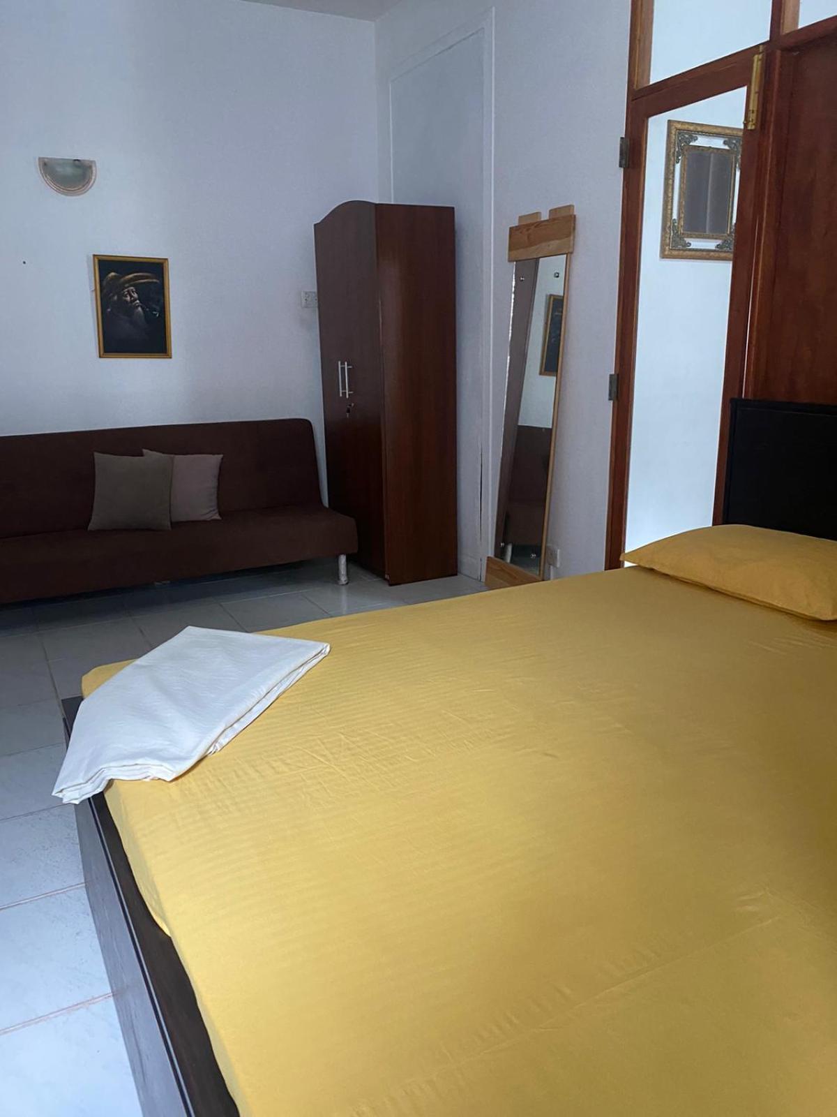 Apartamento Ice Berg Dehiwala-Mount Lavinia Habitación foto