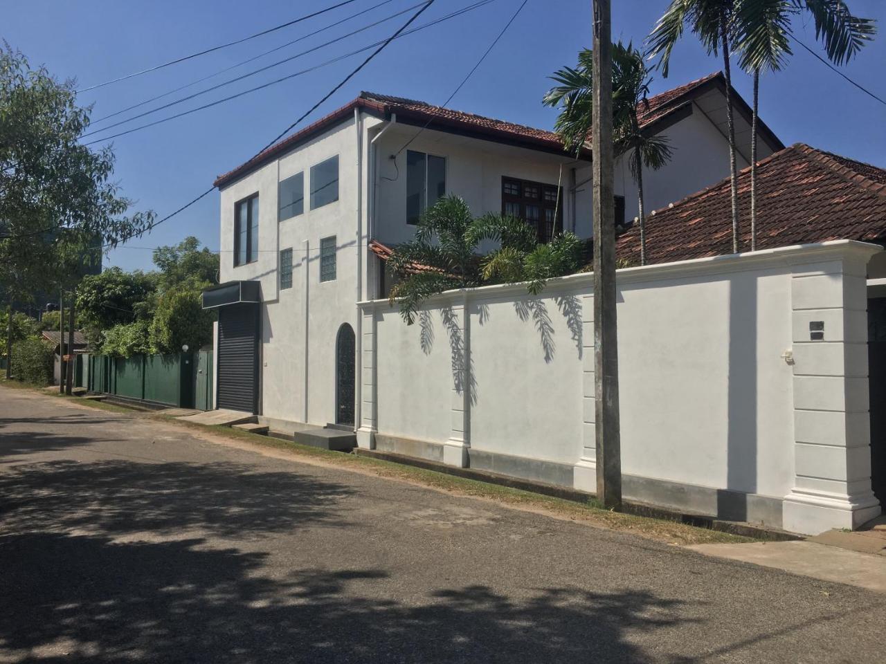 Apartamento Ice Berg Dehiwala-Mount Lavinia Exterior foto