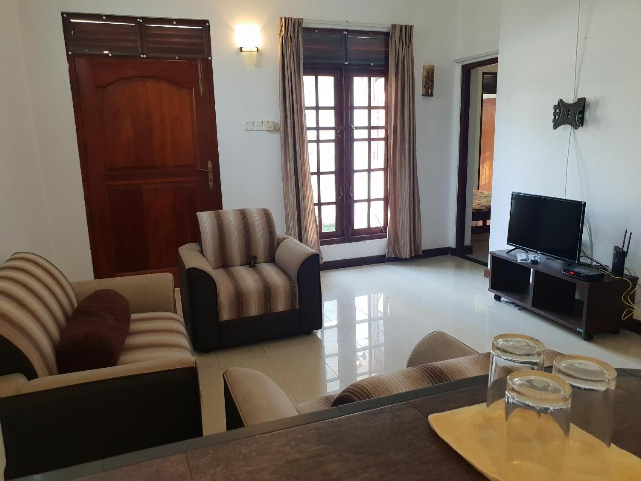 Apartamento Ice Berg Dehiwala-Mount Lavinia Exterior foto